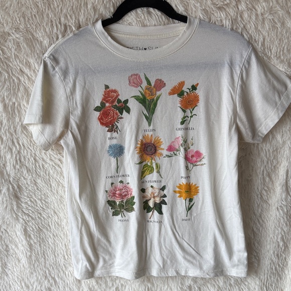 Fifth Sun Floral Graphic White Tee - Picture 1 of 5